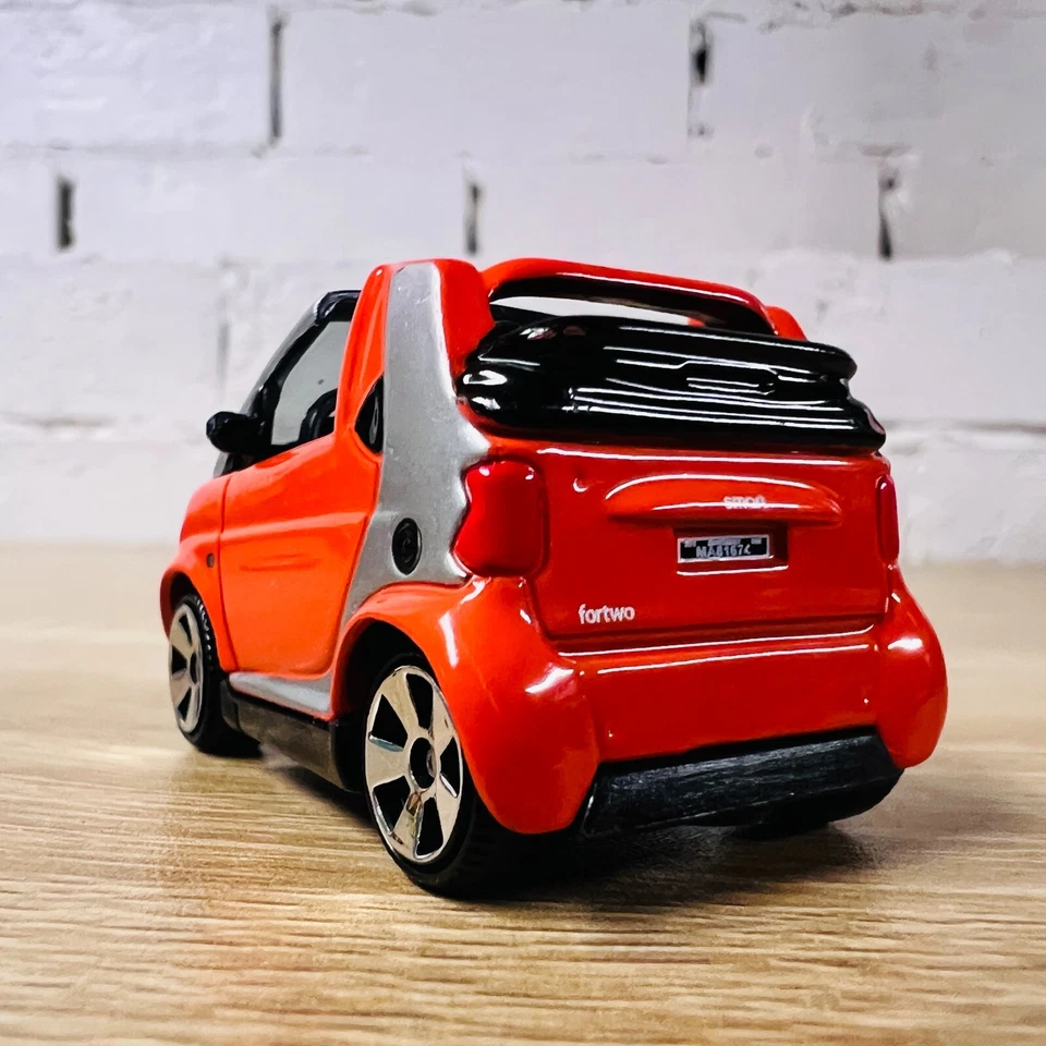 Smart Fortwo Coupe Cabrio Convertible Orange Black MB561 Superfast 2005 - Image 4 of 4