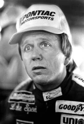 #ad Lake Speed Talks With Reporters In The Speedway Garage After 1985 OLD PHOTO AU $8.50