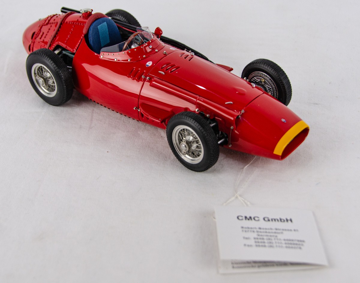 CMC 1:18 Scale 1957 Maserati 250F Grand Prix Sieger Diecast