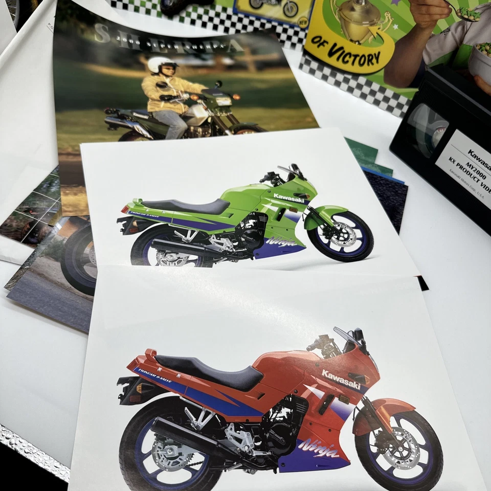 2000 Kawasaki Dealer Information Packet Ricky Carmichael Rare !🔥kx125 Kx250 - image 3 of 4