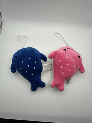 Set Of Two Whale Plushes  Pink And Blue ￼