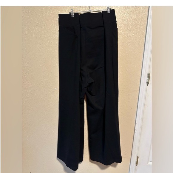 Torrid Studio Luxe Pull On Pixie Wide Leg Pants S… - image 4