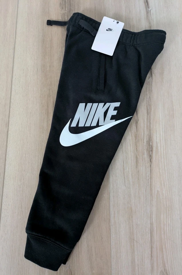 Nike Hoodie & Jogger Pants Set Boys Size 4 NWT Black/Multi Color  - Image 3 of 4