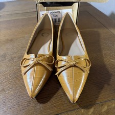 Journee Collection Devalyn Ballet Pointed Toe Slip On TAN Flats Size 7.5 NEW