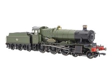 Dapol 4S-001-013 OO Gauge GW Manor 4-6-0 7817 'Garsington Manor' BR Green Late C