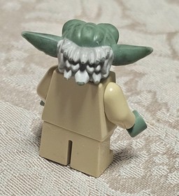 LEGO Star Wars The Clone Wars 8018 sw0219 Yoda Minifigure