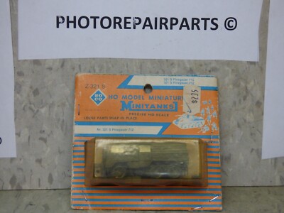 Roco Minitanks (NEW) Modern West German Daimler Pinzgauer 712K Van Lot# 5960 