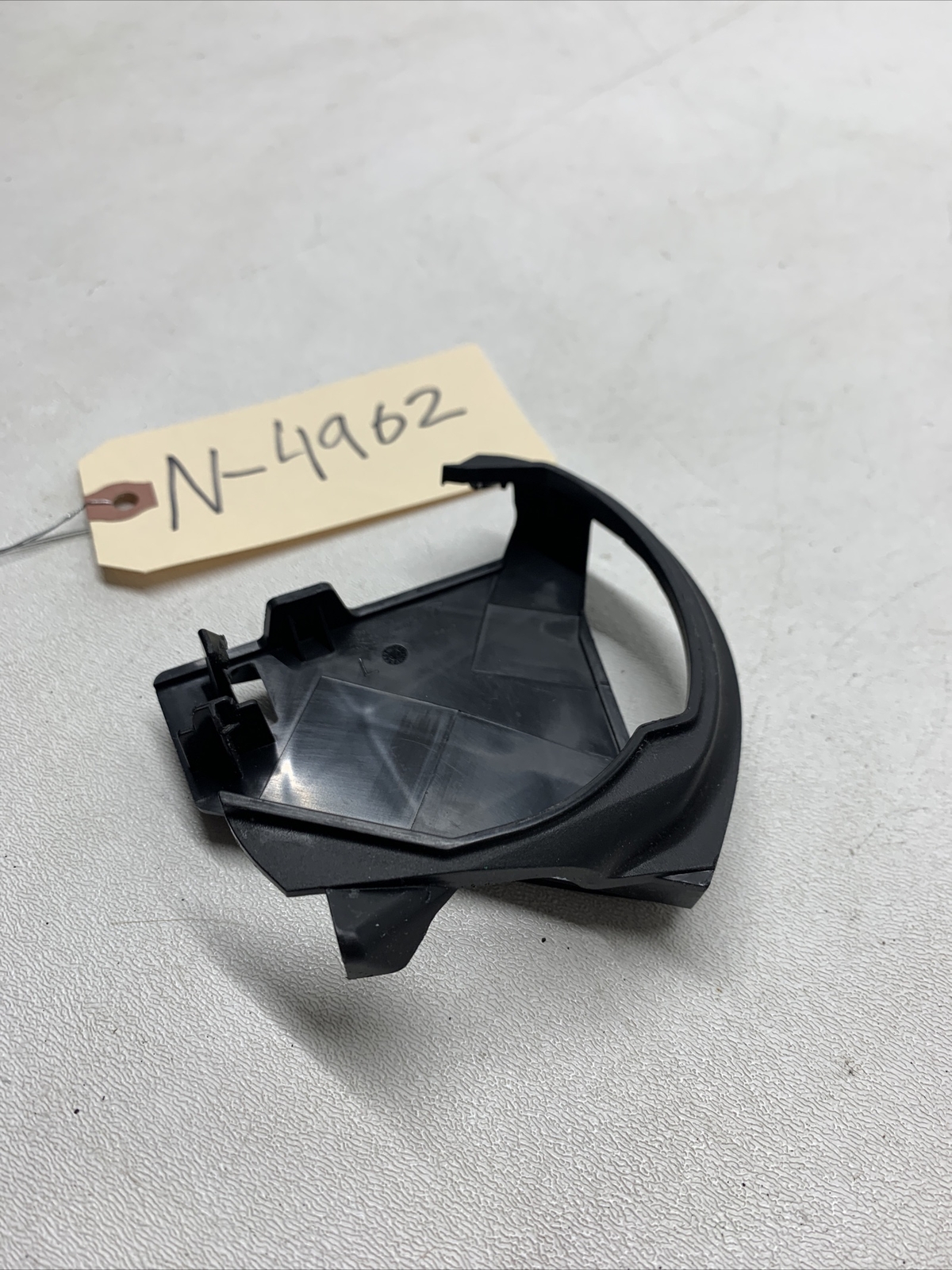 Tesla Model Y Left Hand Driver Side Seat Belt Cover Panel Trim 1138981-00-B B34-image
