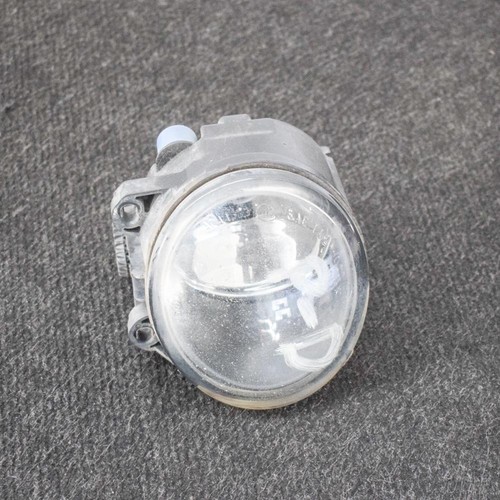 BMW 5 F10 520 d Nebelscheinwerfer vorne rechts 7839866 89206261 135 kW 2010