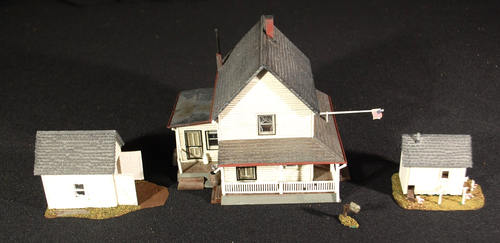 Revell Farm House Group Built & Painted Building Structures HO 1:87 Scale - Picture 3 of 7