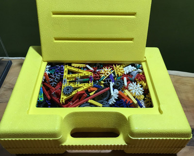 GROßER KOFFER + EXTRAS 1992 Vintage K'Nex gelb Starter Koffer Bauerset 30010