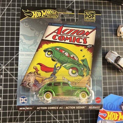 Hot Wheels DC Pop Culture Action Comics #1 Action Sedan Superman HVJ50-7C 1:64 - Picture 2 of 5