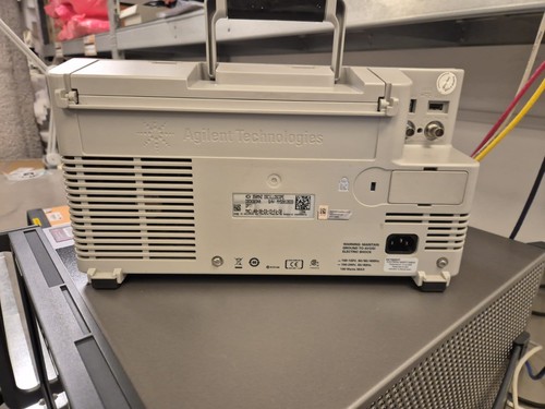 Neuwertiger DSOX3034A, 4Gs/s, 350MHz 4Kanal. Zielfernrohr, DVM Option, Keysight Cal'd, alle Sonden - Bild 10 von 17