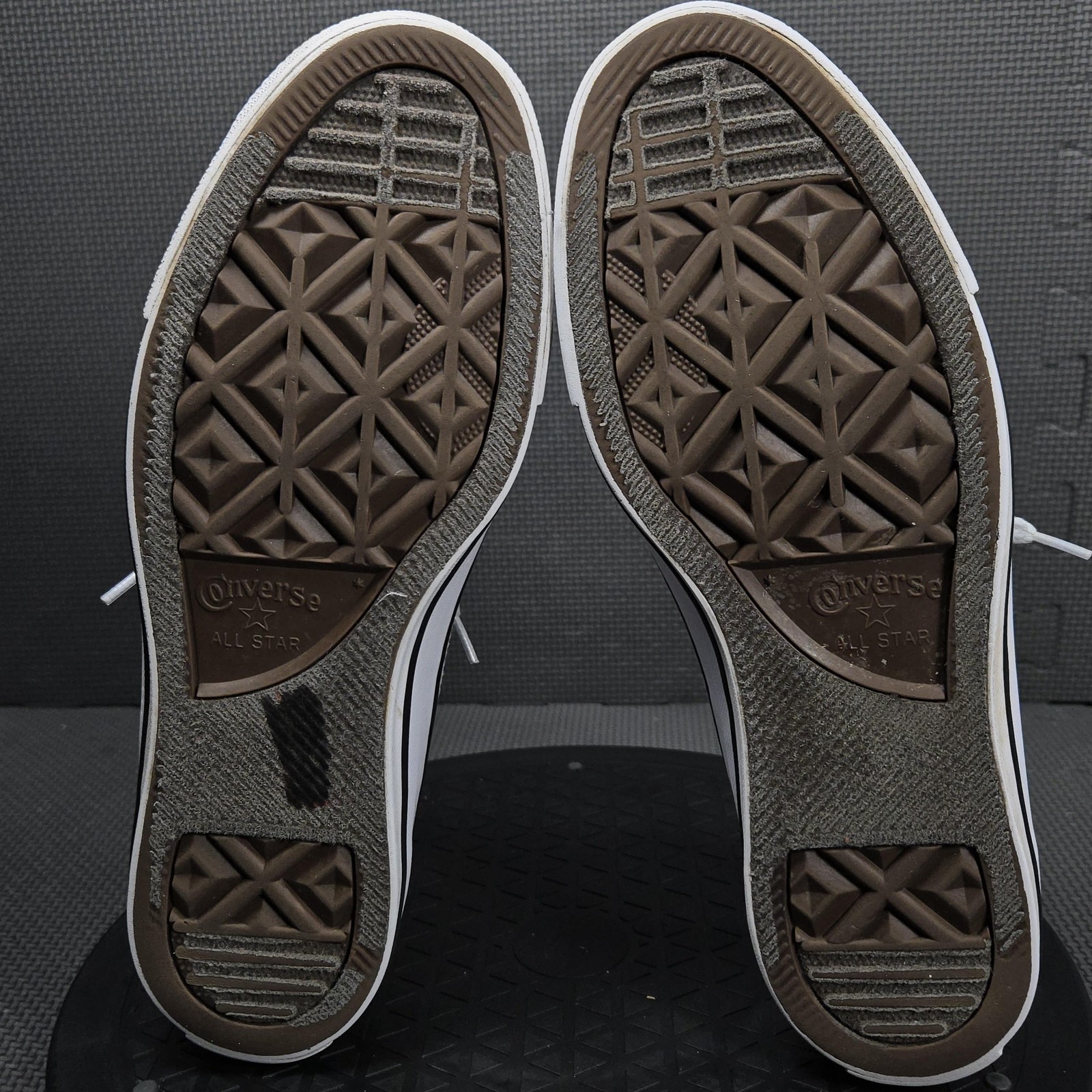 Converse Chuck Taylor All Star 2 Shoes Womens Sz 8 White Knit Sneakers 565490F thumbnail 7