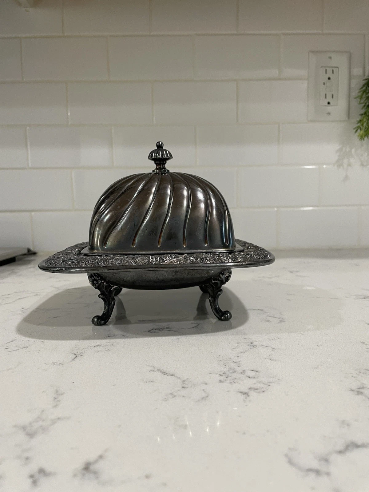 Antique Edwardian Silver Plated Covered Butter Dish
Opens in a new window or tab