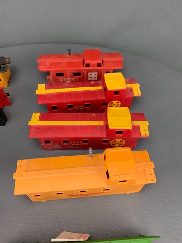 10X Lot HO Cabooses For Parts HO6396 - Picture 10 of 11