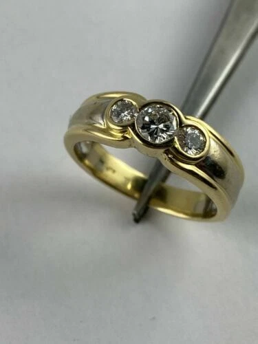 Handgefertigte Echtschmuck aus mehrfarbigem Gold