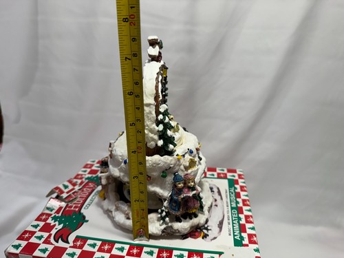 Holiday Collection Wind Up Animate Music Figurine We Wish You A Merry Christmas - Picture 12 of 14