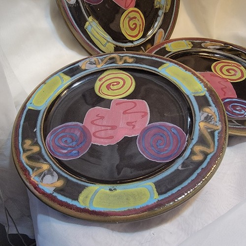 3 LASSER CERAMICS Salad Plates Marigold Poppy Pattern Signed Pottery - Set of 3 - Picture 2 of 9