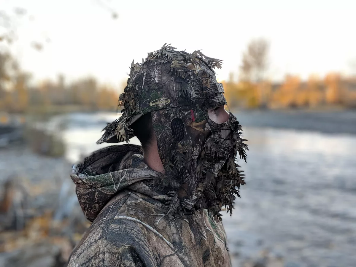 REALTREE XTRA GREEN® Leafy Camo Hat with Built-in Face Mask - Rear