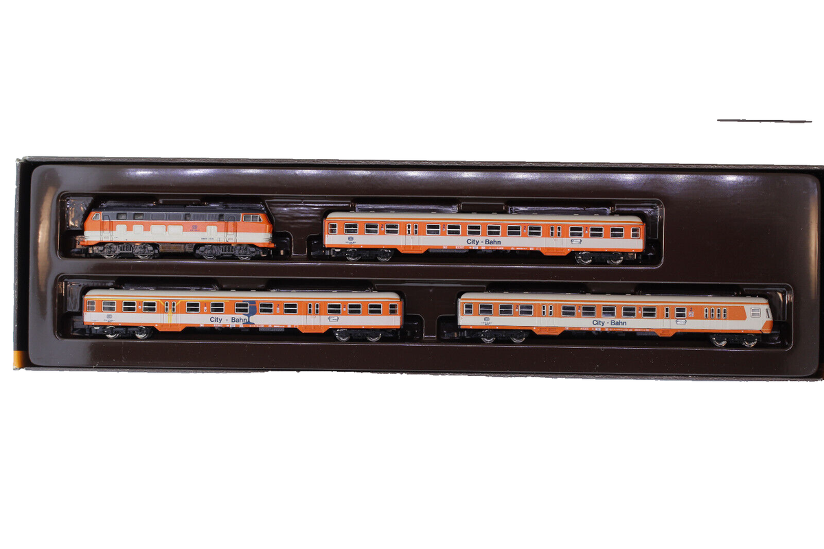 Märklín Mini-Club 8107 DB 218 City Bahn Locomotive & Passenger Car