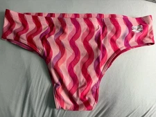 Arena  Sharp! Red Stepped #40 Great Feel & Fast!