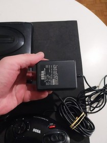 SEGA MEGADRIVE 2 MEGA DRIVE 2 PAL CONSOLE USED COMPLETE WITH 3 GAMES READ