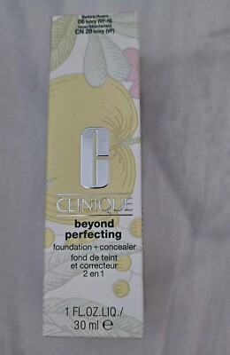 *Brand New* CLINIQUE BEYOND PERFECTING FOUNDATION + CONCEALER 2 IN 1