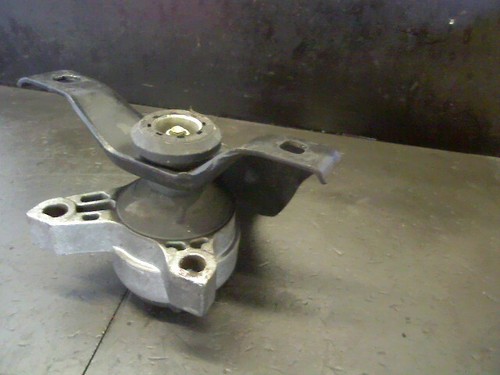 Motoraufhängung  M Gummilager Seitlich R Ford Focus Turnier DI