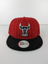 New Era Chicago Bulls Snapback Red Black Hat Windy City Hardwood Classics NBA
