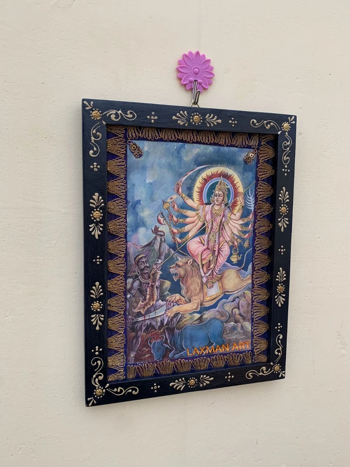 Moldura Devi Durga Mata, Maa Durga matou Mahishasura, Moldura de Deus de Madeira-9x12" - Imagem 2 de 4