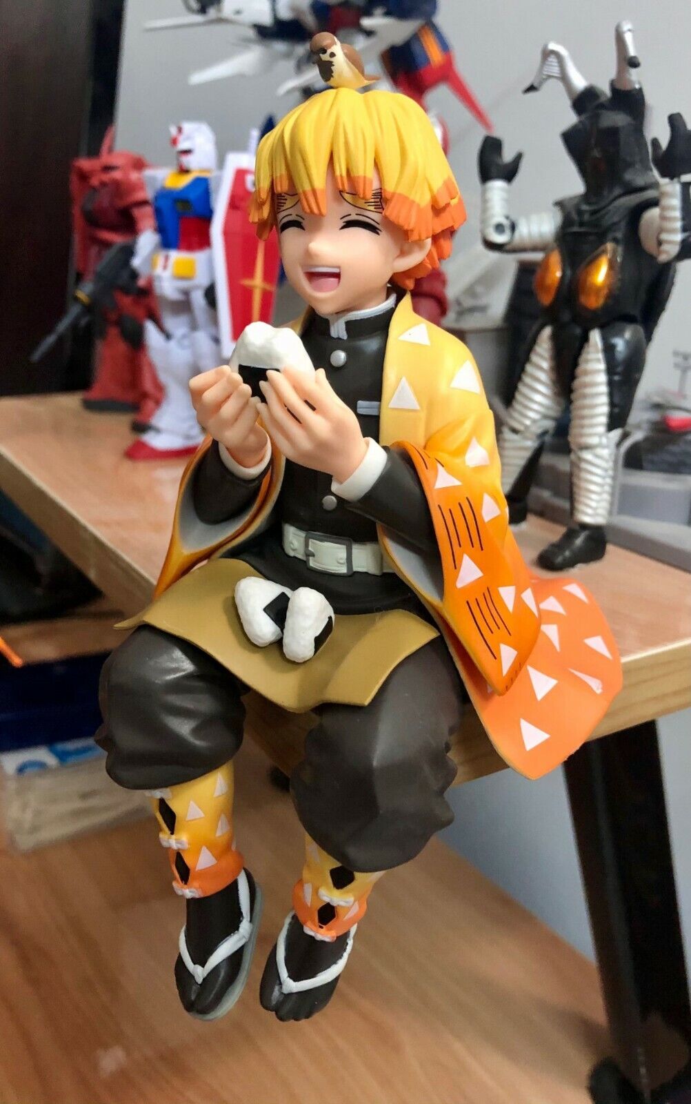 5.5'' Demon Slayer: Kimetsu no Yaiba Agatsuma Zenitsu Eat Rice Balls PVC  Figure 