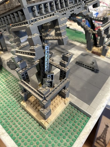 LEGO Advanced Models: Eiffel Tower (10181) 80% Complete w/ Manuals *READ DESC* - Picture 4 of 13