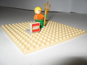 LEGO MINIFIGURE RETIRED AQUAMAN FROM SET 76000 FROM 2013 NEW