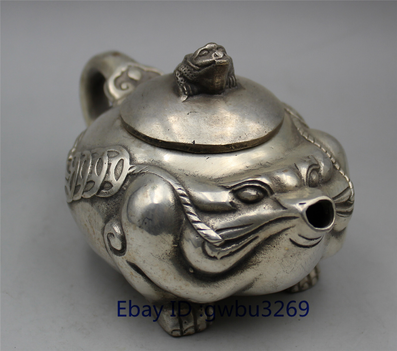 Collection Old Tibet Silver hand carved toad teapot w Qianlong Mark