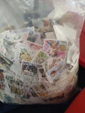 800 Usa Used older Stamps off Paper - Pick Lot