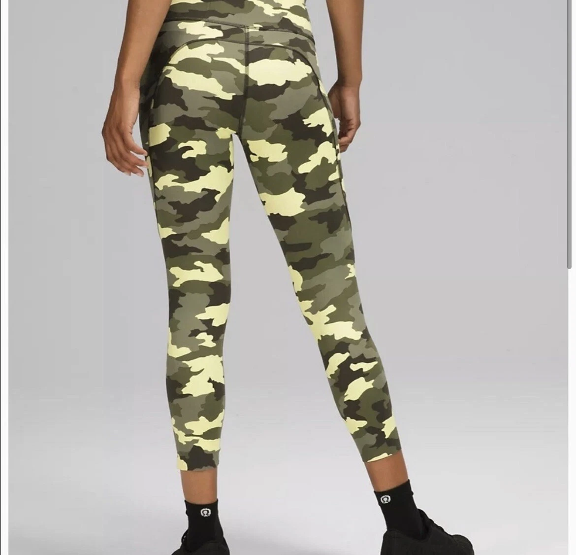 Lululemon Fast Free HR Tight 25 Size 2Ice Green Camo NWT