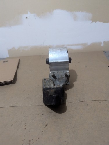 94-01 Acura Integra 3 Bolt post Mount Engine Bracket B Series B16 B18 B20 - Picture 3 of 6
