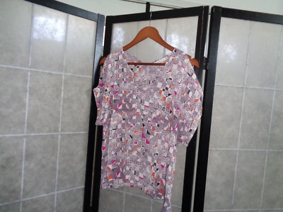 NEW $28.00 Lush Lilac-Pink Pullover Cold Shoulder Blouse Top ,Juniors Small 
