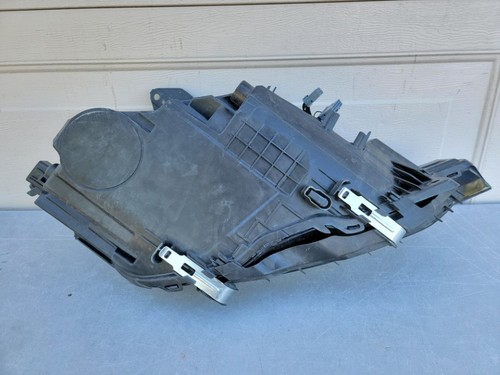 2018 - 2022 Volvo XC60 LED Headlight 32208975 OEM - Picture 13 of 16