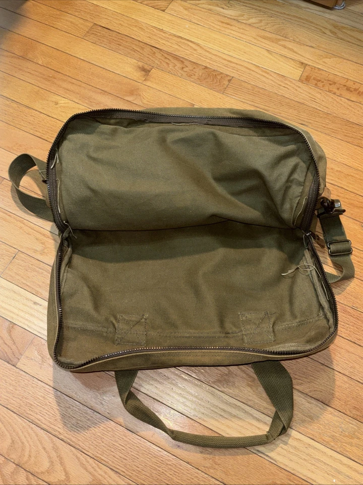 复古 Herman Miller High Sierra 深绿色帆布棕褐色皮革行李袋 — 第 4/4 张图片