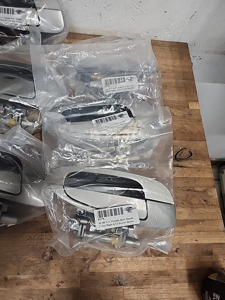 MotorKing B3778 Nissan Altima Front Right Door Handle Pewter Brown Lot Of 10 - Image 4 of 4