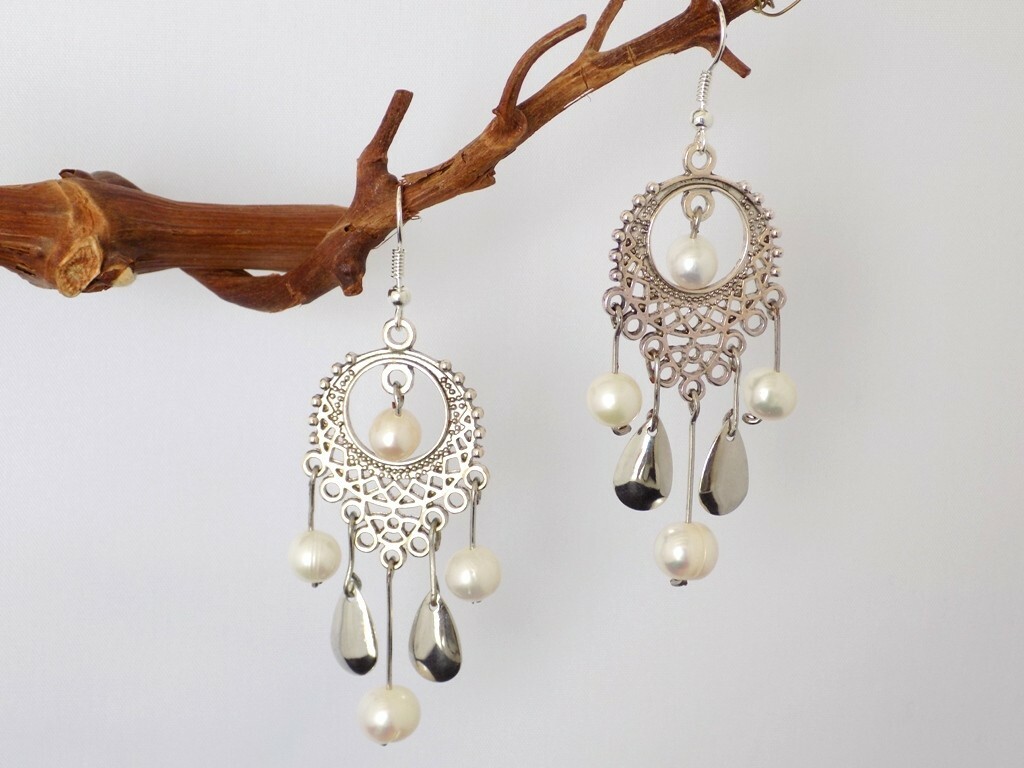 Boucles d'oreilles chandelier argent et nacre blanche cadeau femme