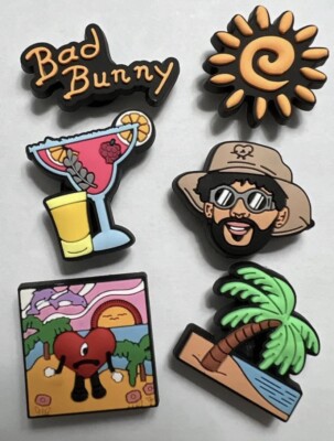 Bad Bunny Crocs Charms - Un Verano Sin Ti -Playa Sol -  Vino  Palmeras 6 Piezas