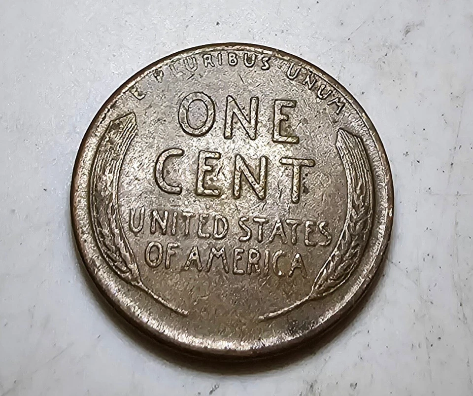 1952 S Wheat Penny with Date Error 1952 Misalignment error - Image 4 of 4