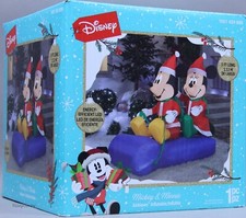 Christmas Gemmy Disney 5 ft LED Mickey & Minn...