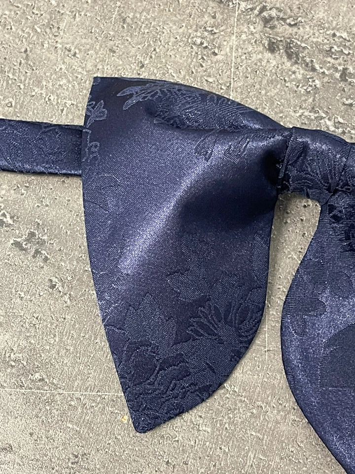 Pajarita hecha a mano de gran tamaño brocado azul marino estilo vintage años 70 boda graduación Foto 3 de 3
