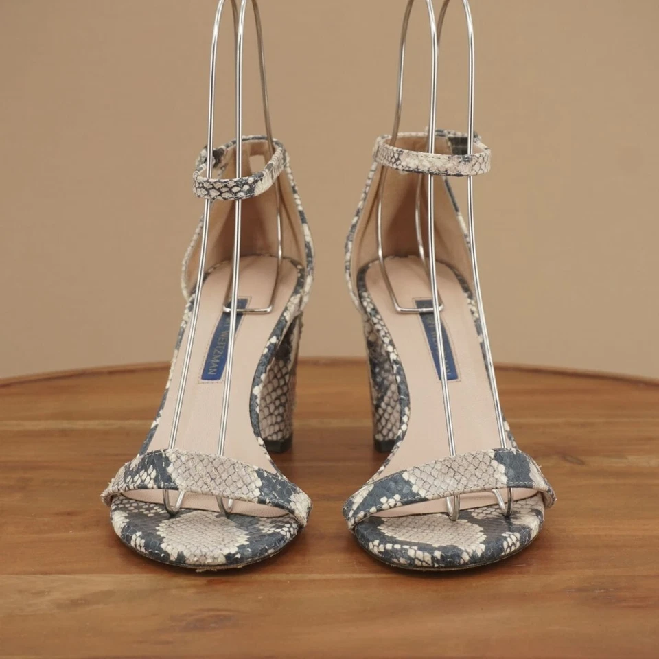 Stuart Weitzman 女式近乎裸体凉鞋高跟踝带蛇纹印花 7M — 第 3/4 张图片