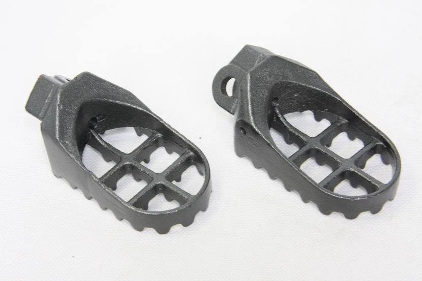 Clavijas de pie negras Gunmetal para Suzuki RM125 250 RMX250 DR-Z Kawasaki KLX400R KX500 Foto 3 de 3