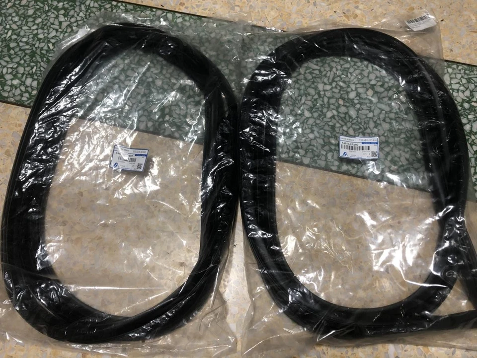 Par de goma de sello de puerta resistente a la intemperie para Chevrolet Chevy Geo Tracker 1989-1998 GMC Foto 2 de 4